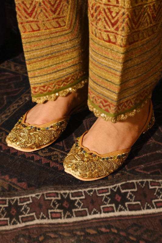 Mihrimah Nawabi Jutti