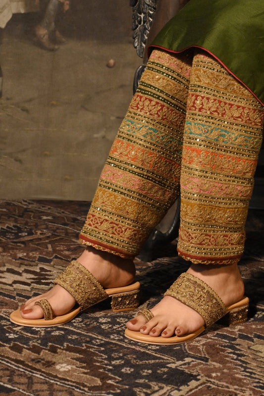 Aarzoo-E-Zar Heels
