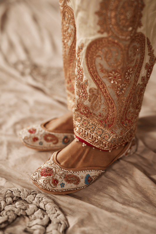 Naqsh-E-Khaas Jutti