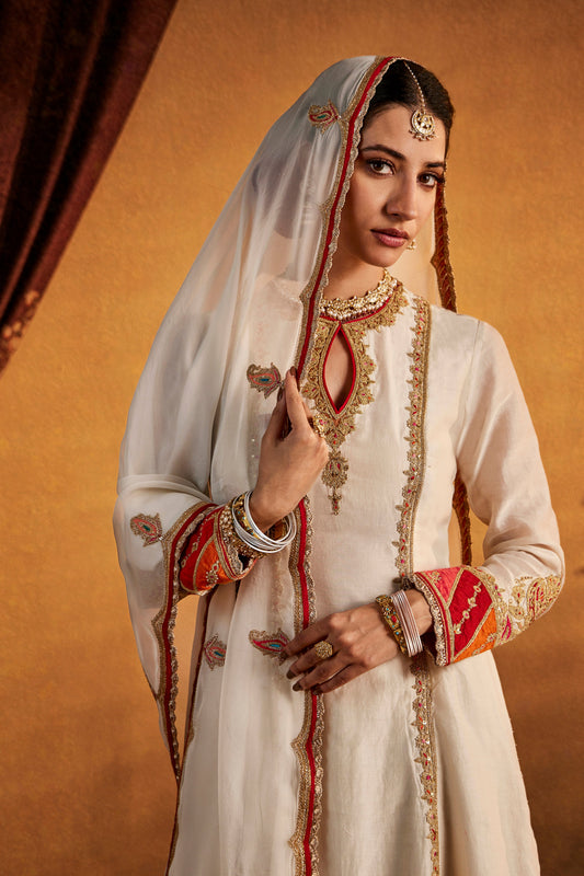 Ivory Chaand-Phool Kurta Set