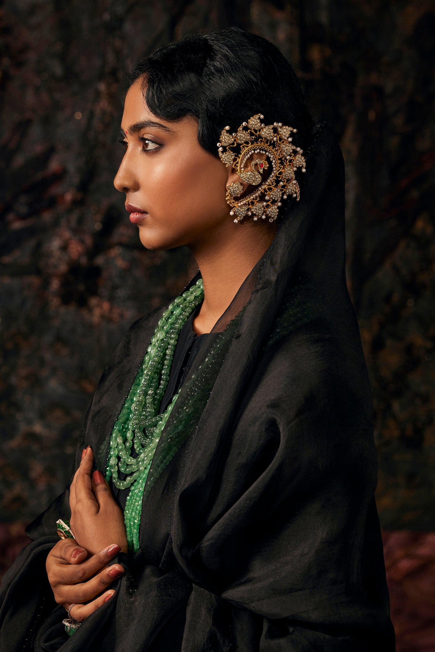 Panch Mor kaan Phool