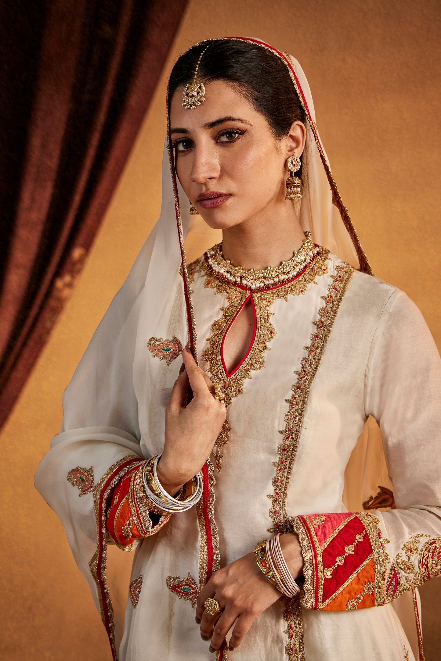 Ivory Chaand-Phool Kurta Set
