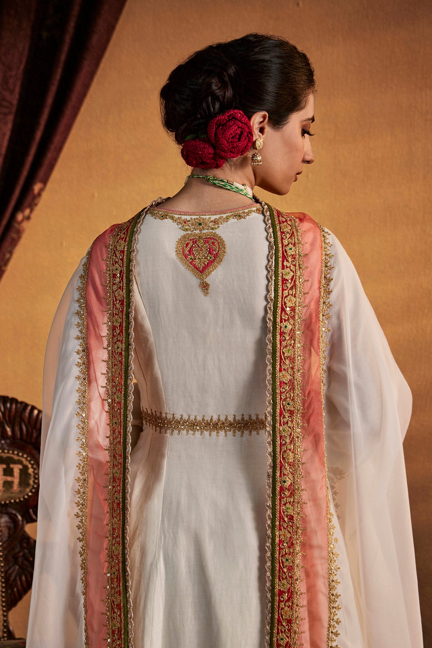 Ivory Betel-Leaf Kalidar Set