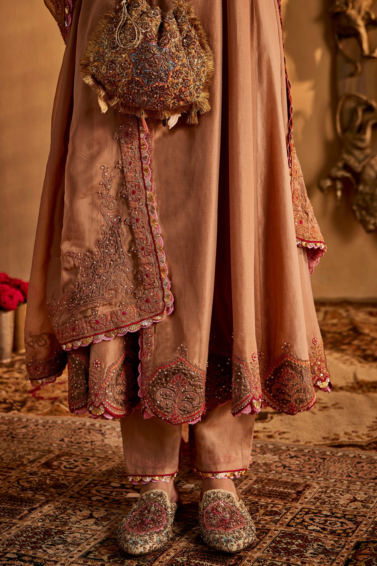 Chestnut Brown Kalidar Set
