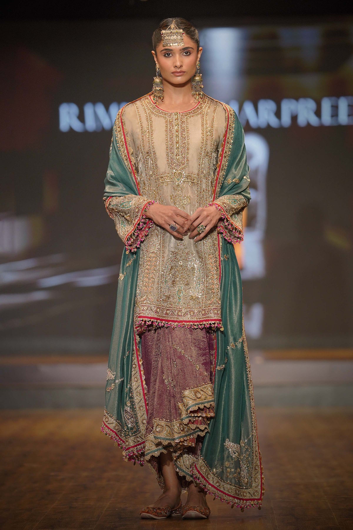 Grey Multi & Peacock Green Lungi Set