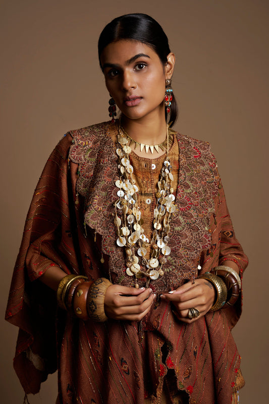 Brown Traveller Overlay