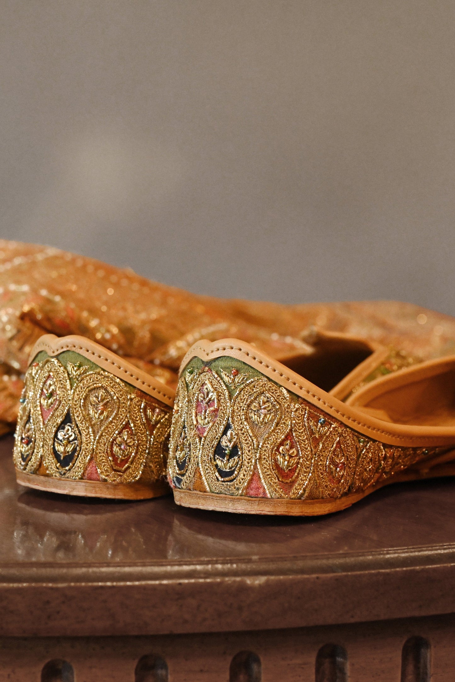 Bustan Zerrin Jutti