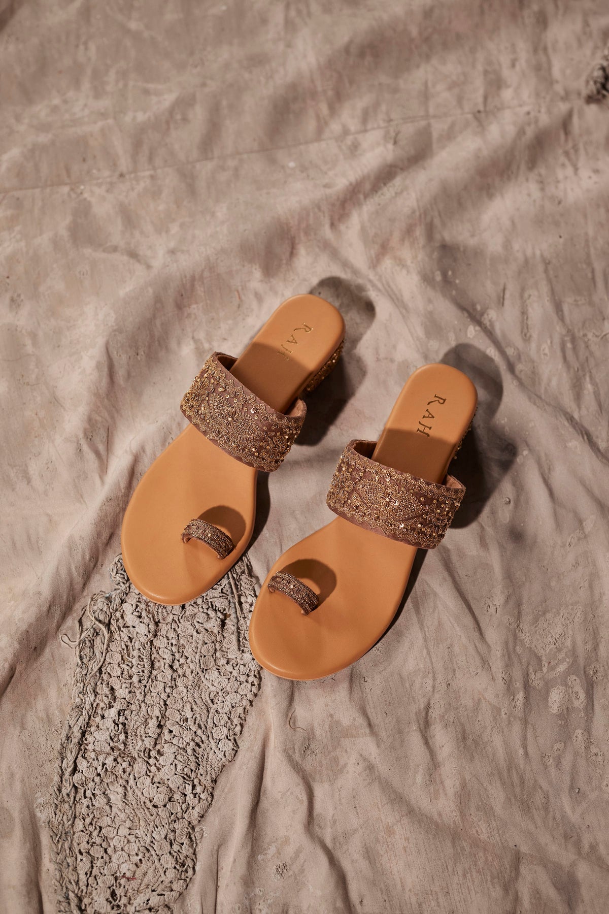 Aarzoo-E-Zar Heels