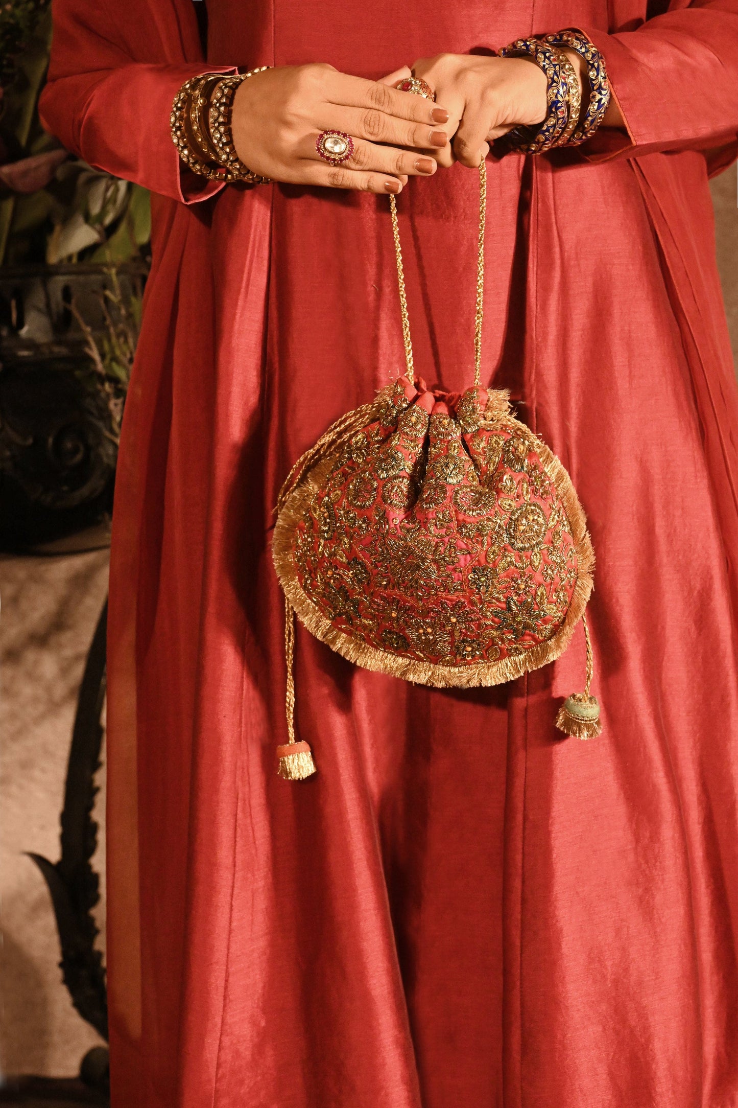 Rani-Hued Red Naqsh Noor Potli