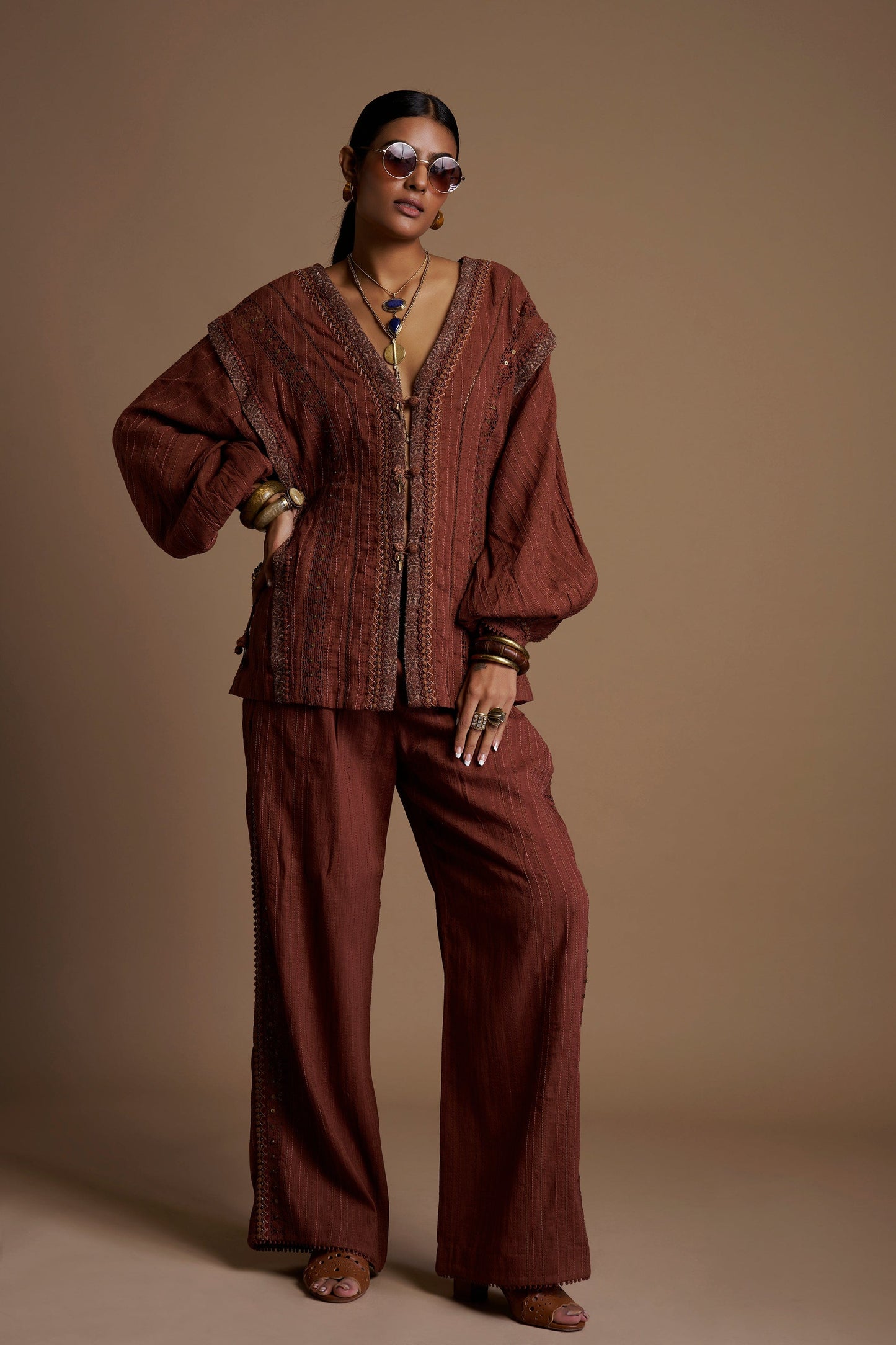 Chestnut Placket Set