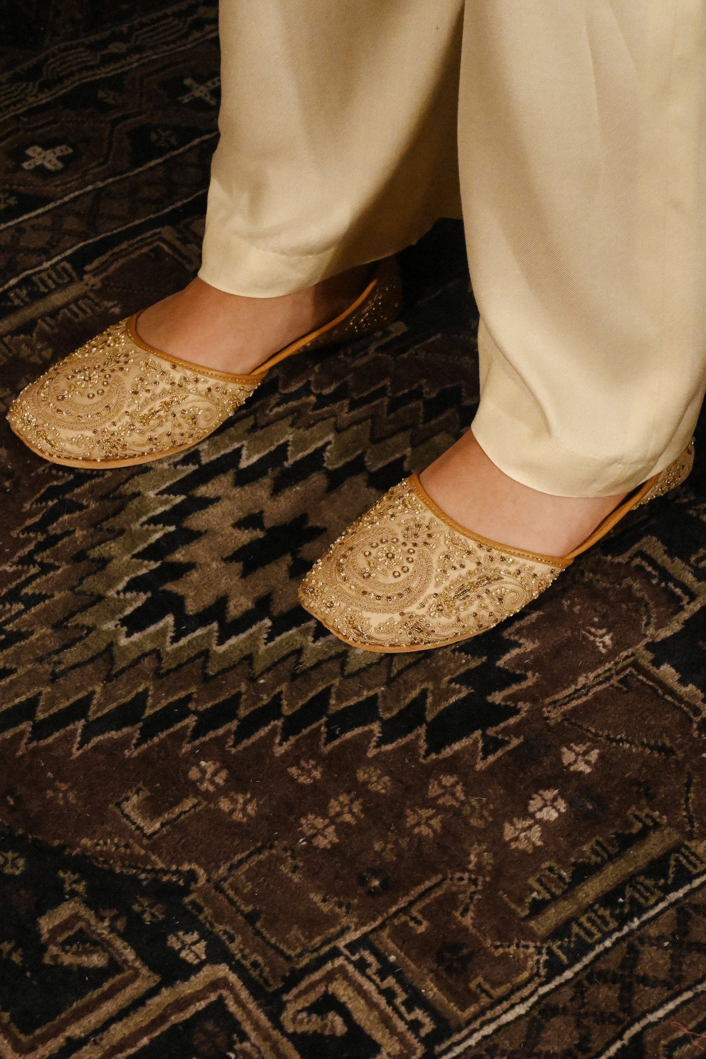 Mohur Zahab Jutti
