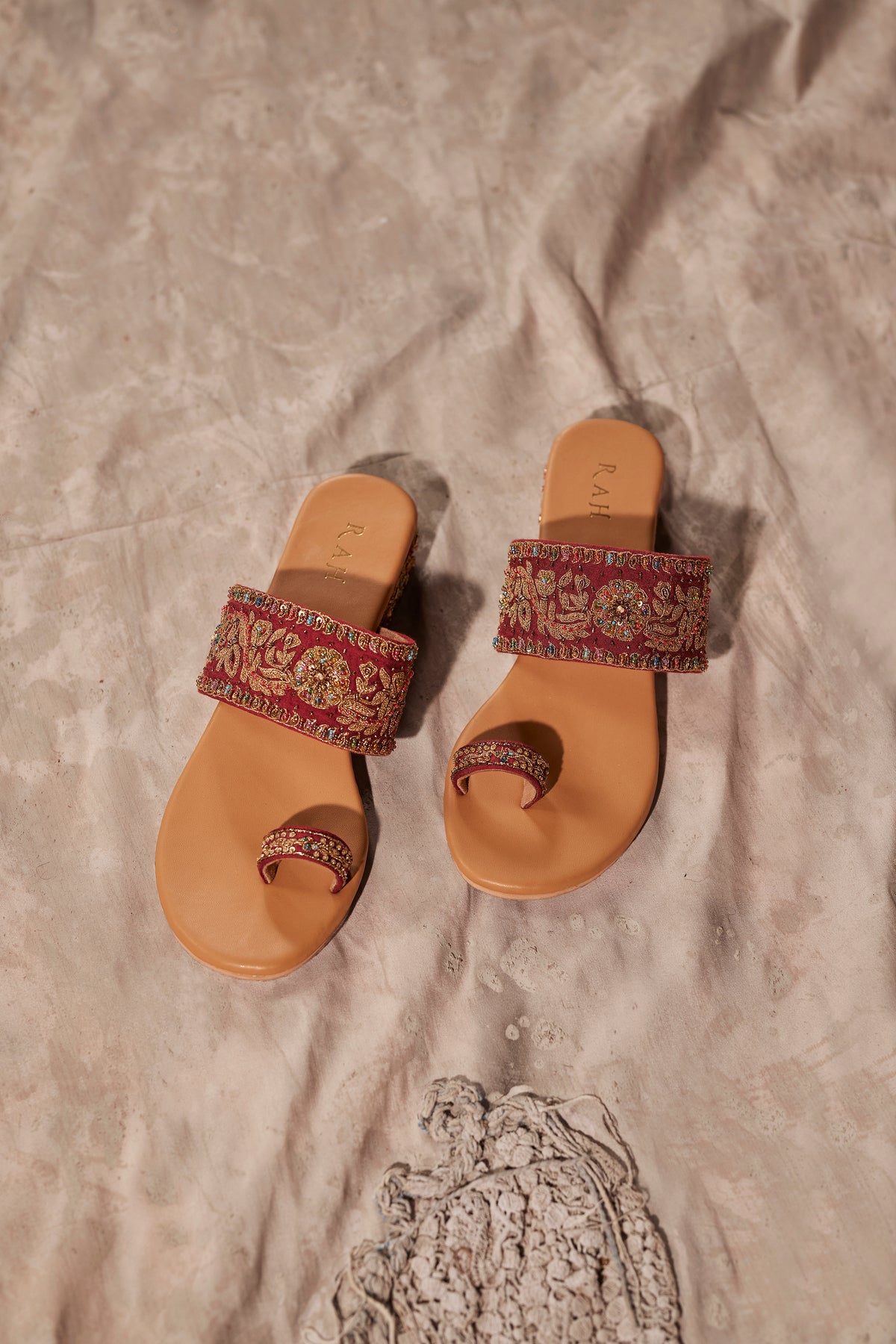 Khizaan Zar Heels