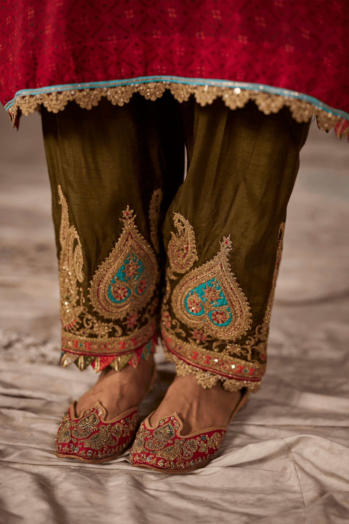 Gulnaar Nawabi Jutti