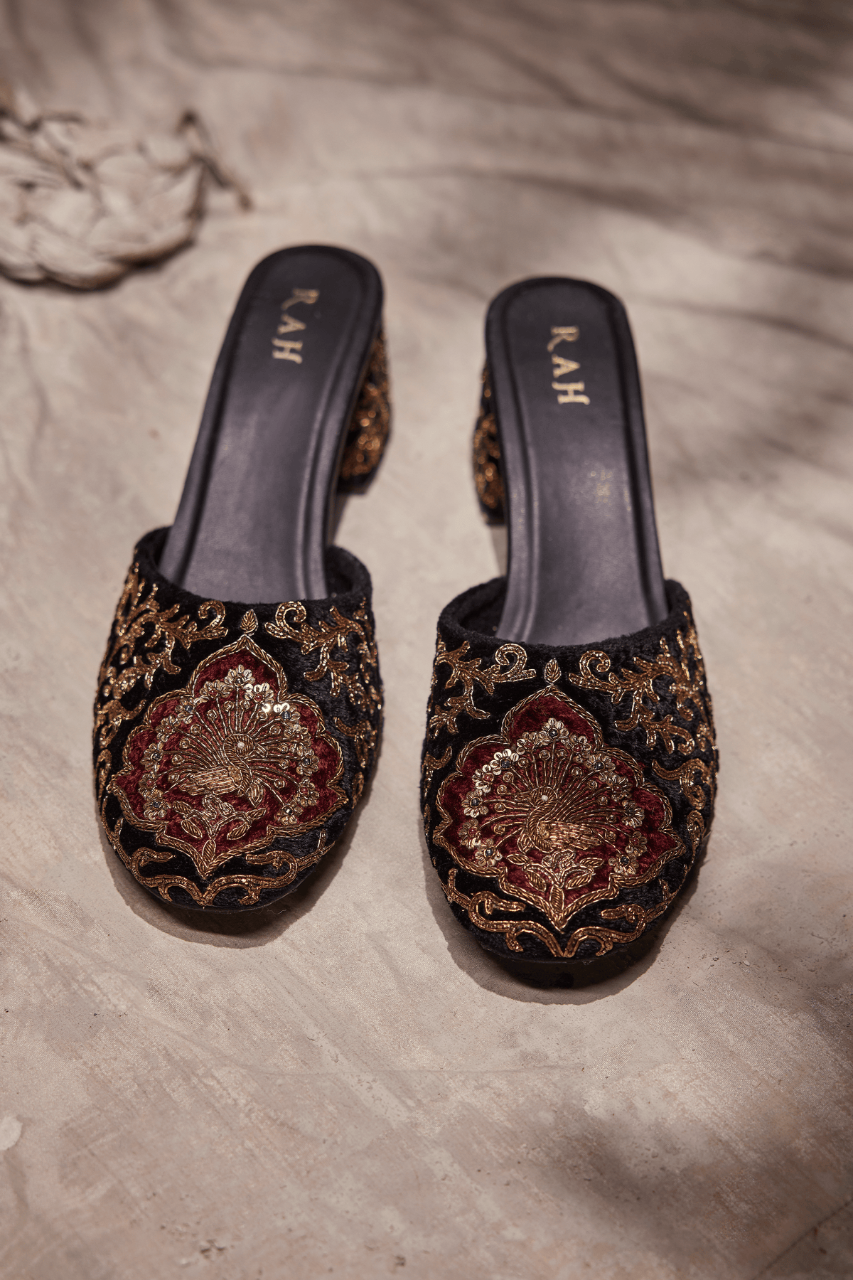 Mor Jharokha Heels