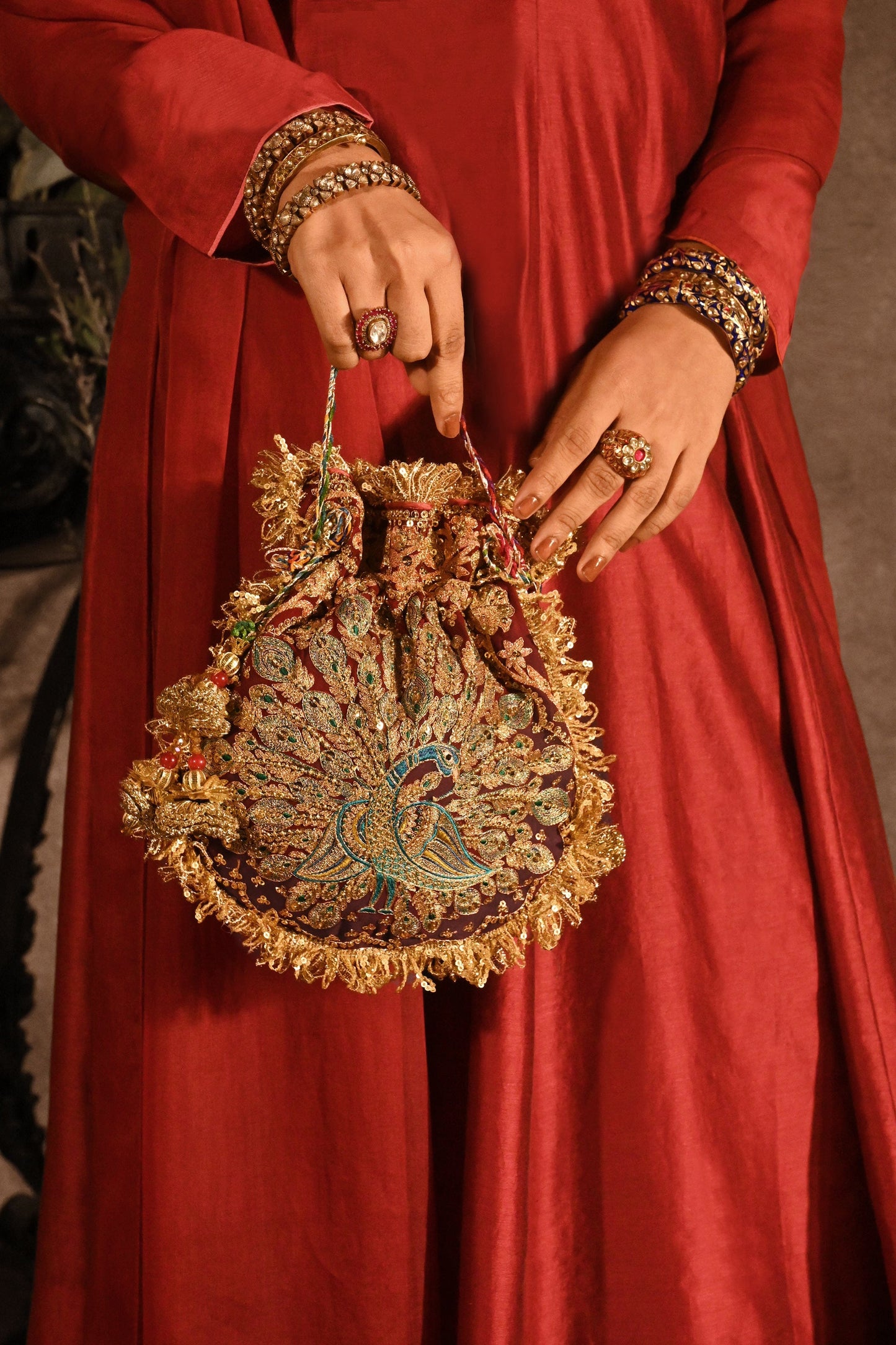 Garnet Morzaar Potli