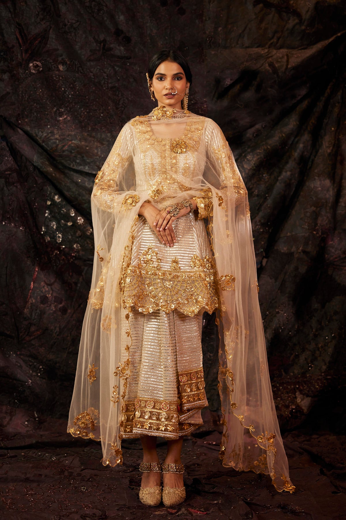 Silver & Gold Embroidered Lungi Set
