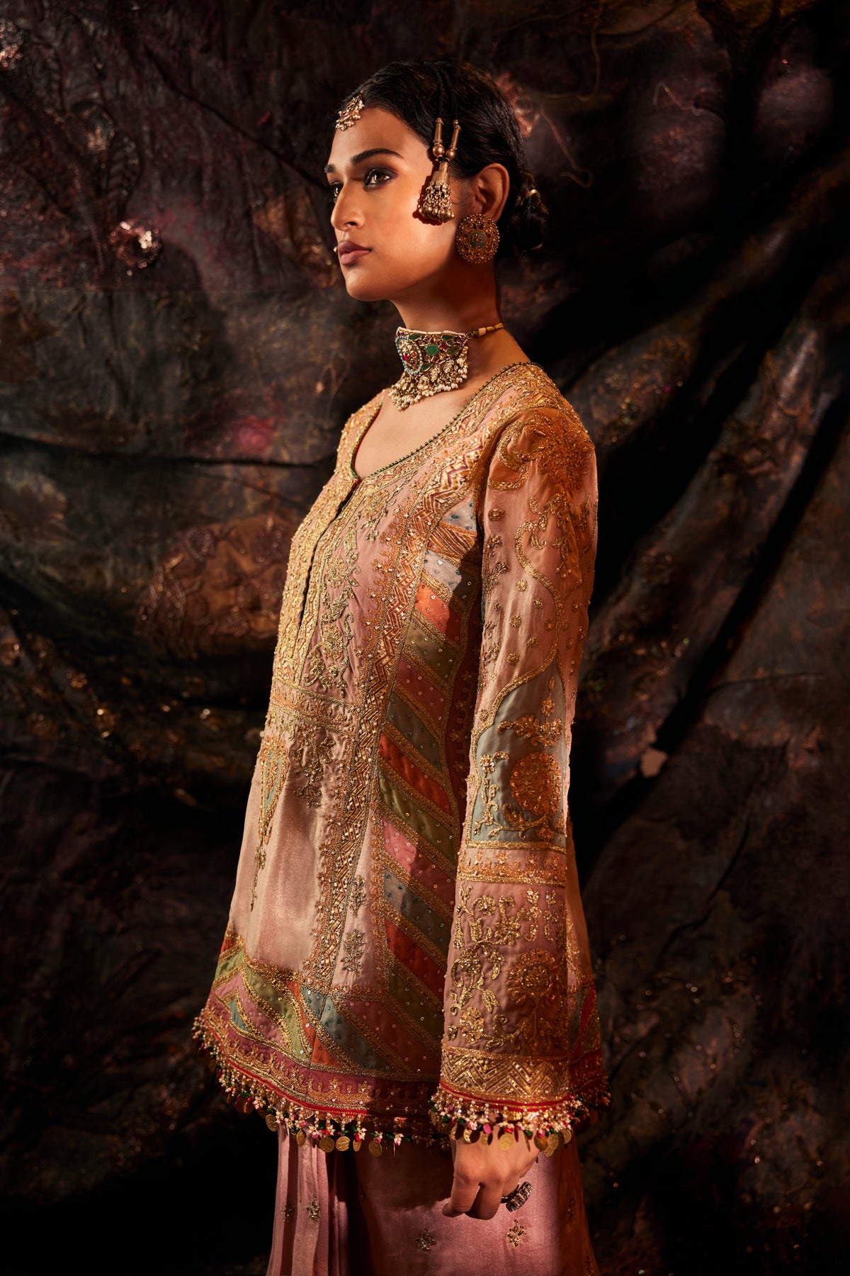 Earthy Pink Embroidered Lungi Set