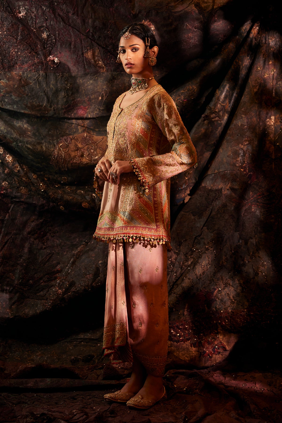 Earthy Pink Embroidered Lungi Set