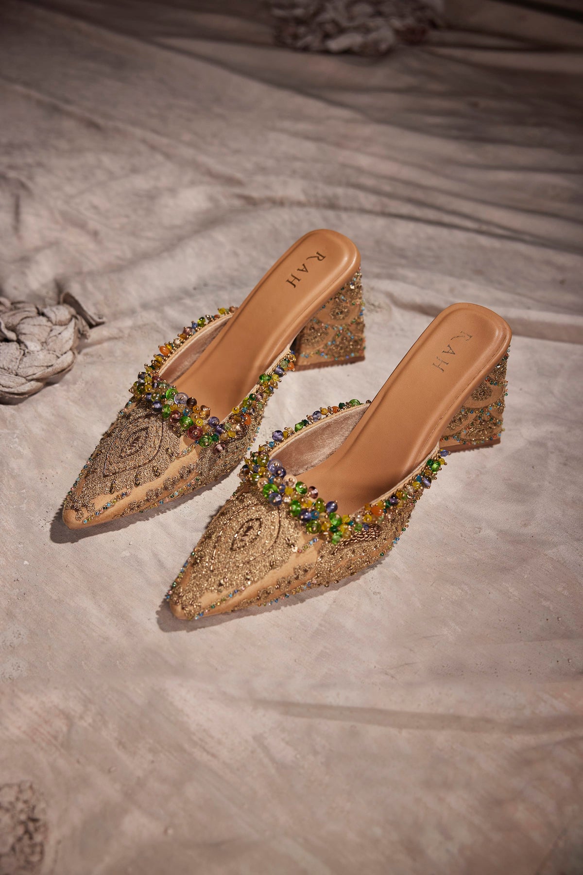Nazaakat Heels