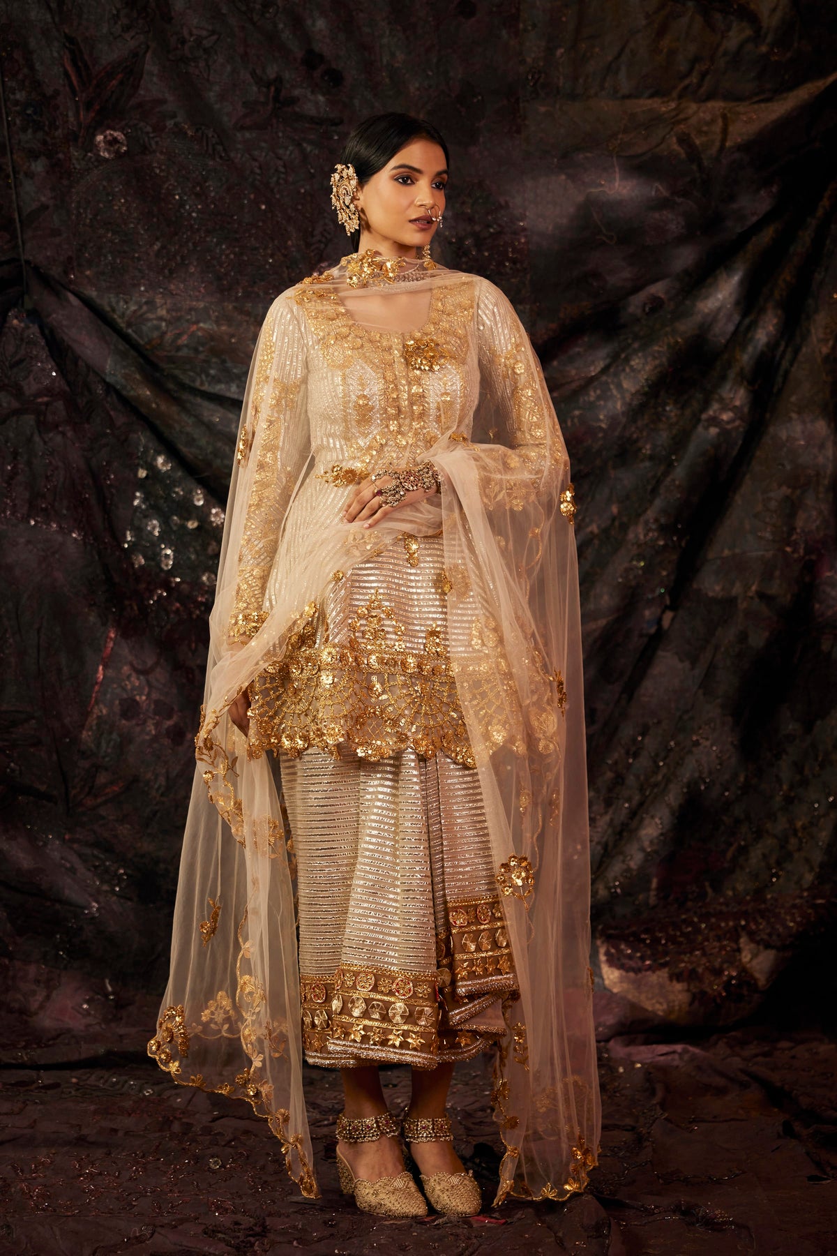 Silver & Gold Embroidered Lungi Set