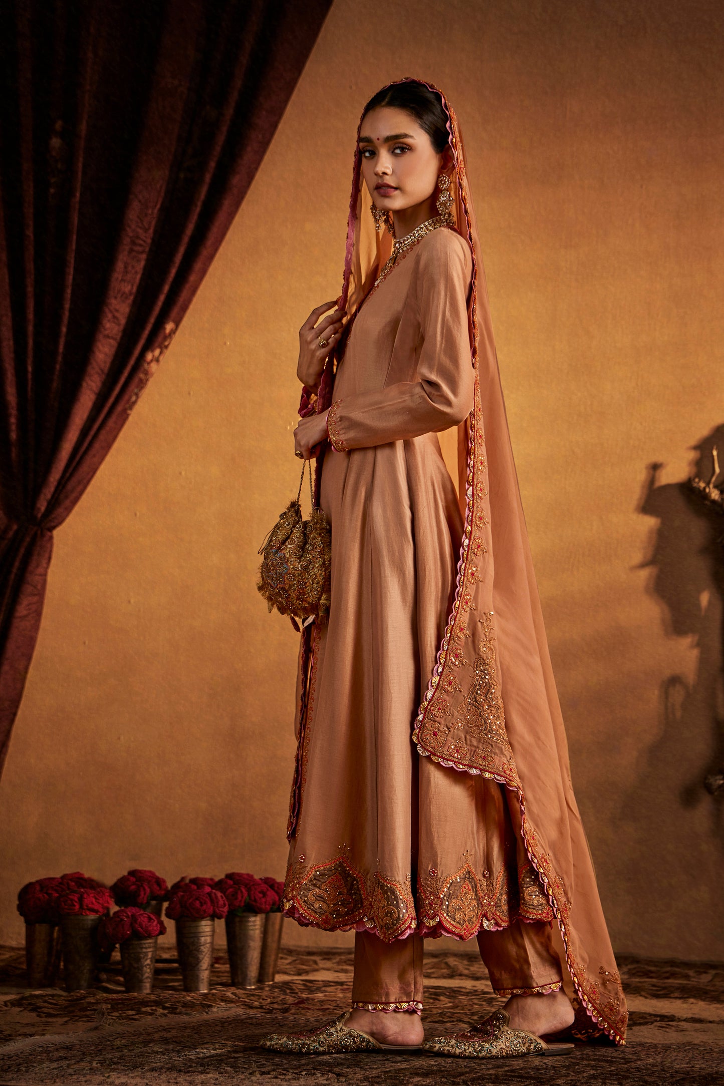 Chestnut Brown Kalidar Set