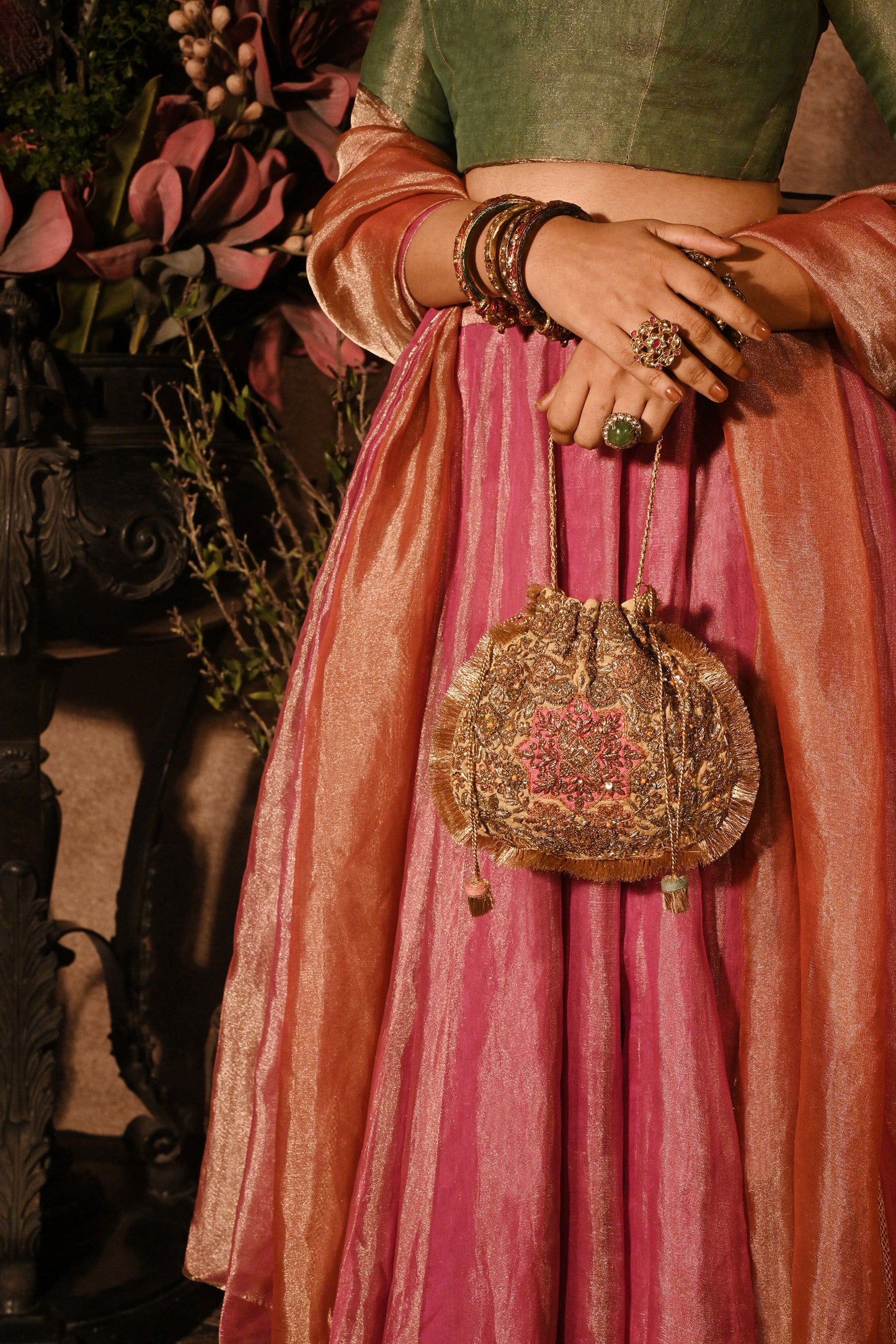 Gold-Hued Pink Naqsh Noor Potli