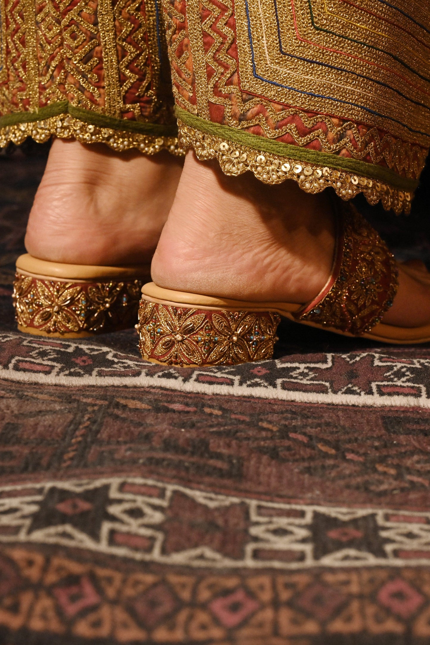Khizaan Zar Heels