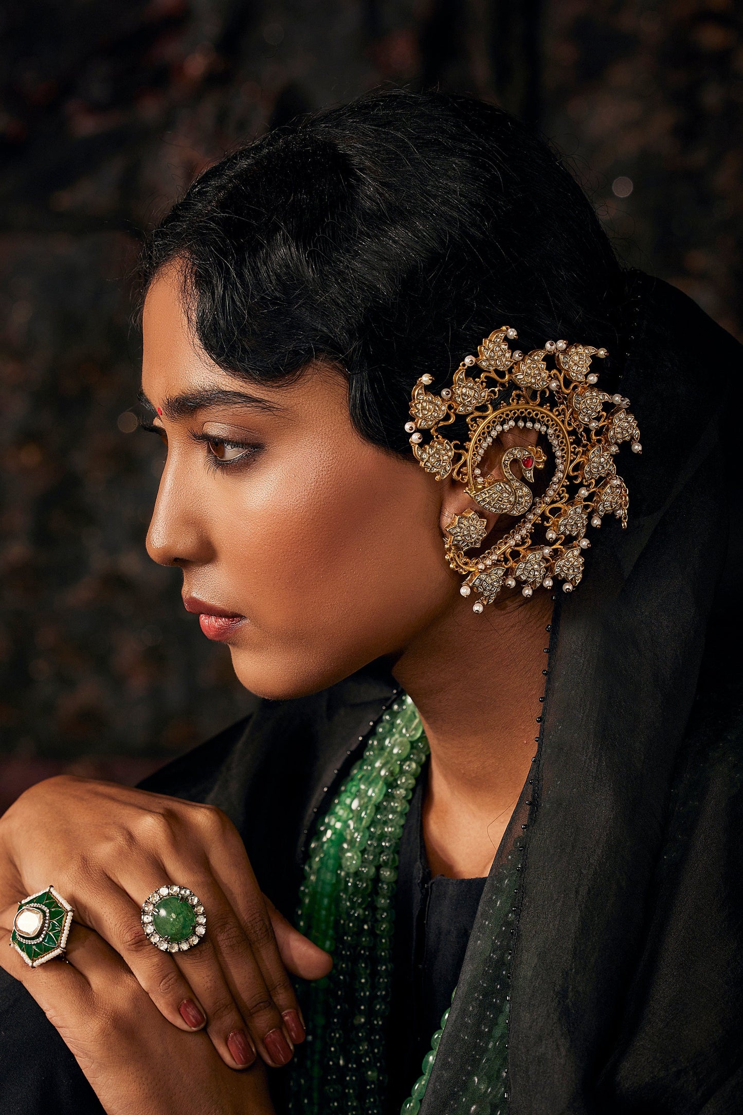 Panch Mor kaan Phool