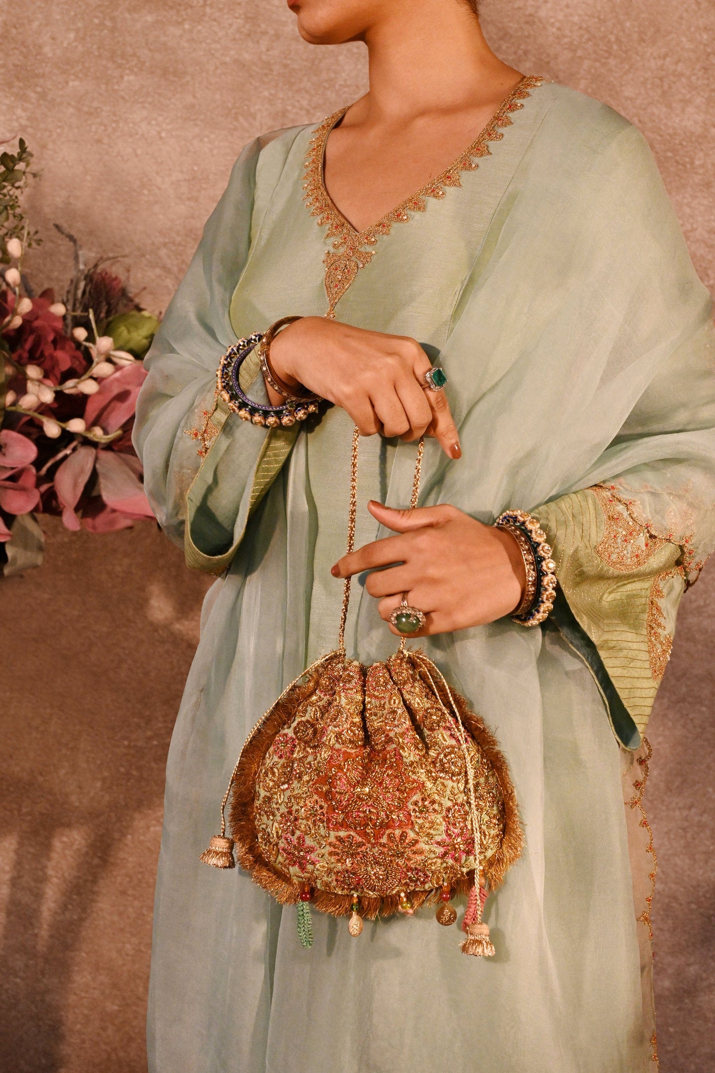 Pistachio Green Naqsh Noor Potli