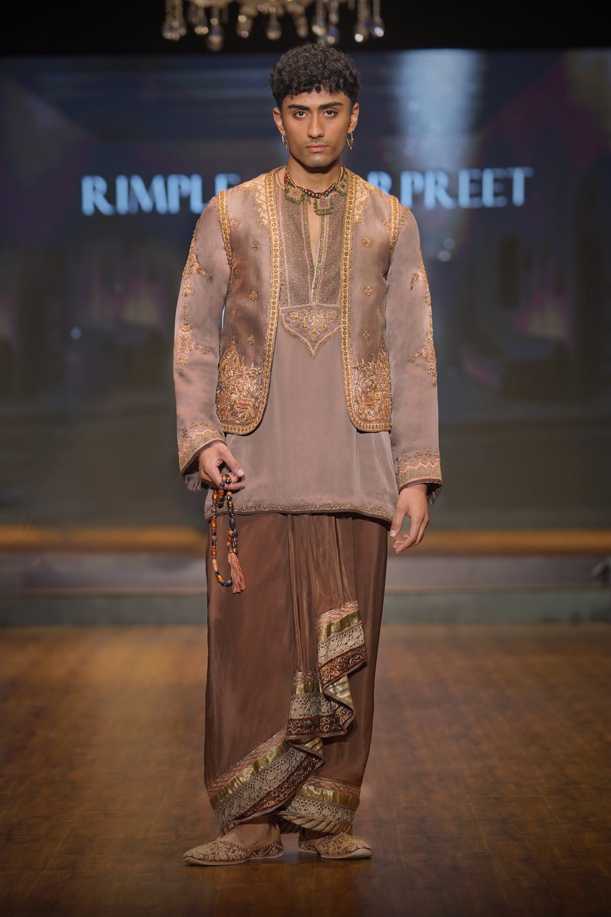 Blush Grey & Brown Lungi Set