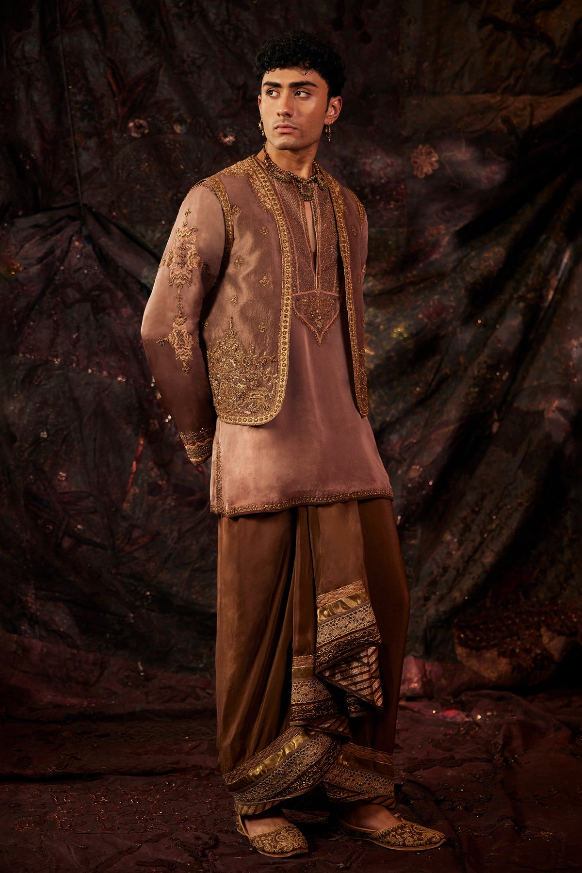 Blush Grey & Brown Lungi Set