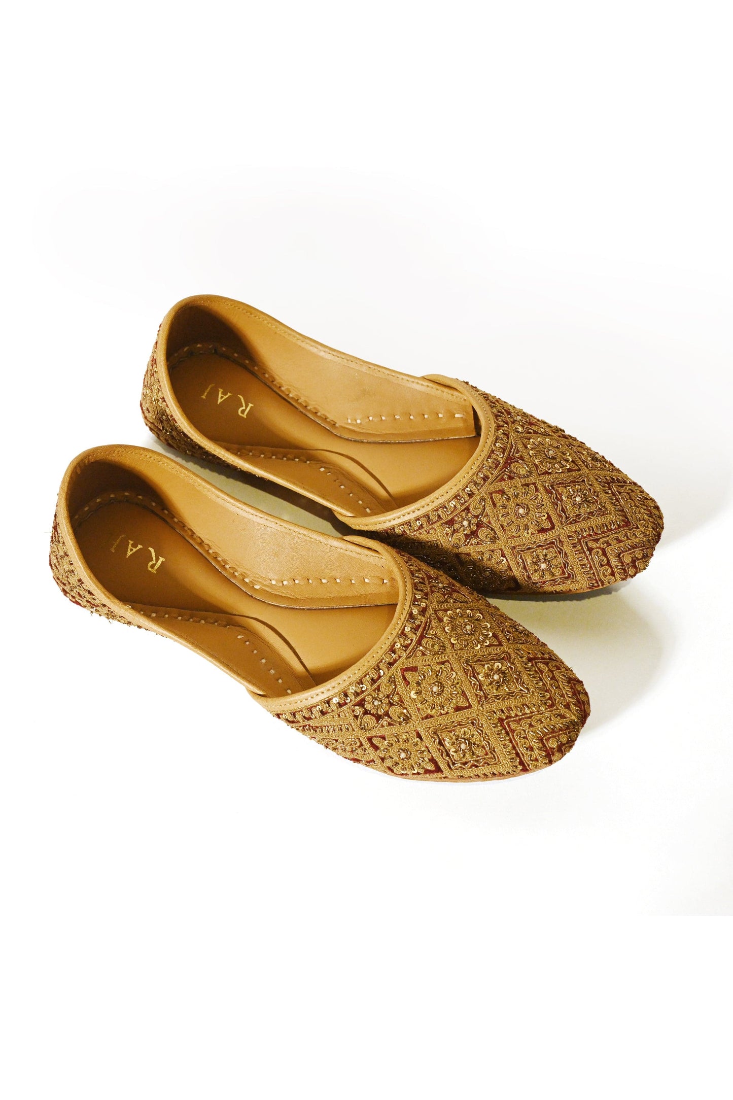 Qalam-E-Zar Jutti