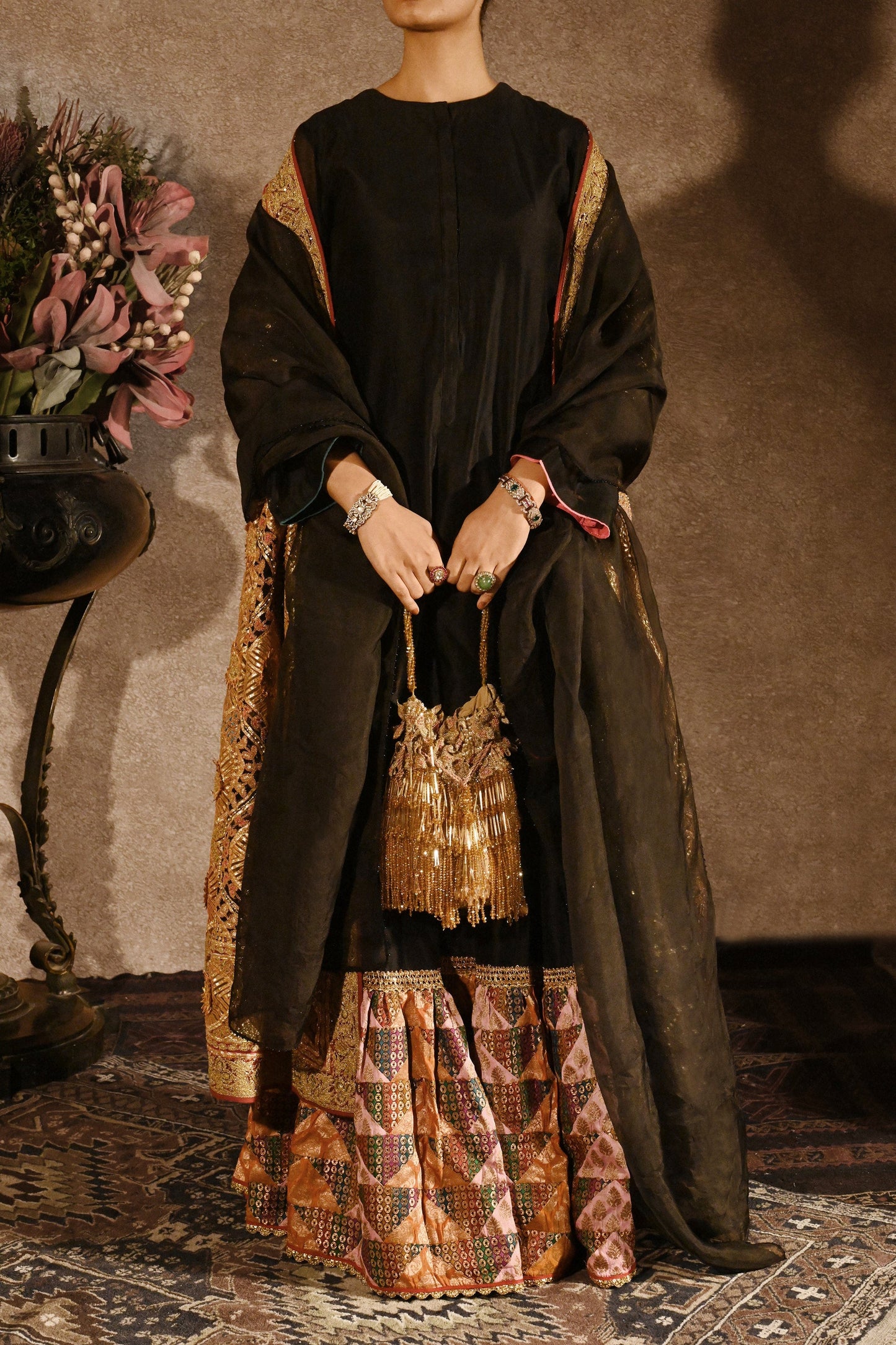 Zar-e-Roshni Potli