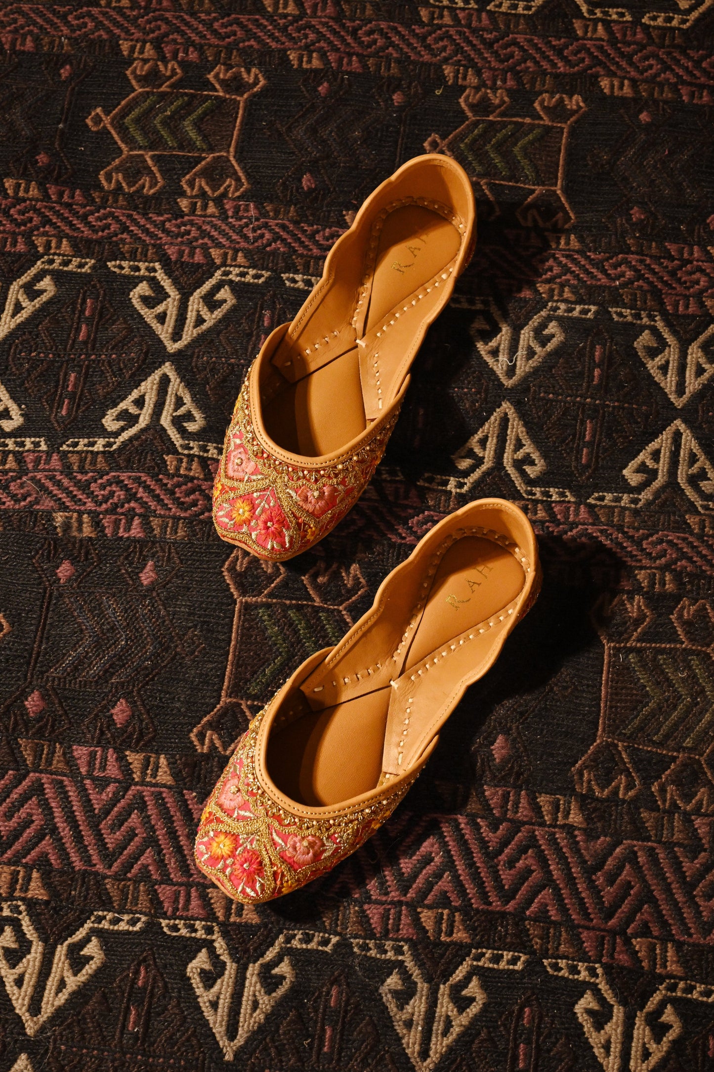 Gulbahar Jutti