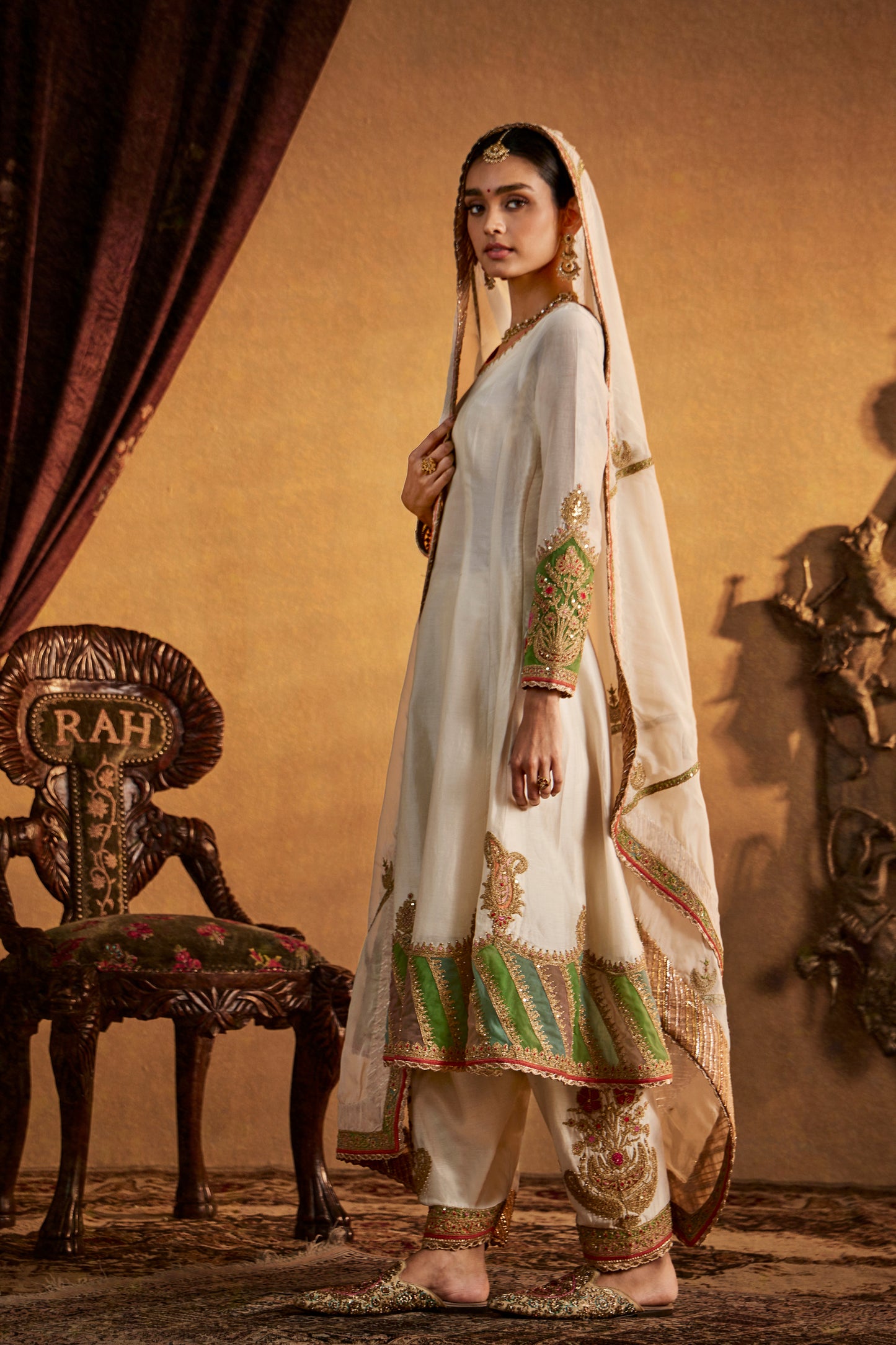 Ivory-Green Kalidar Set