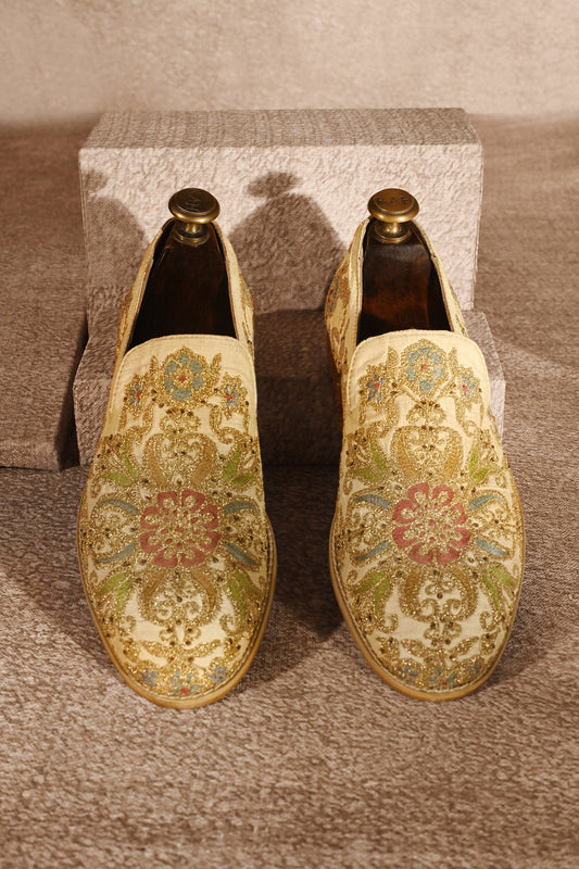 Shahkaar-E-Zarr Atelier Shoe