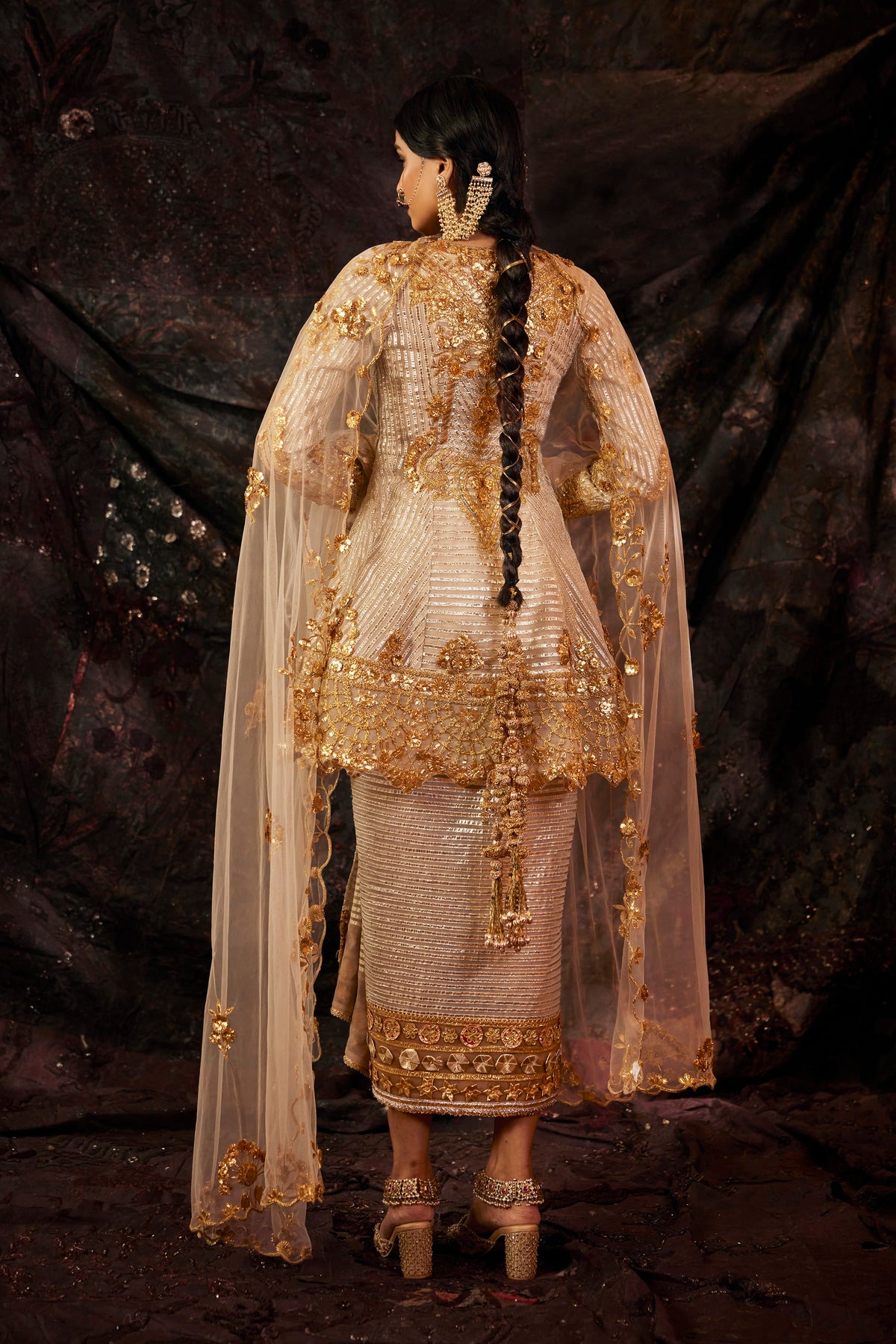 Silver & Gold Embroidered Lungi Set