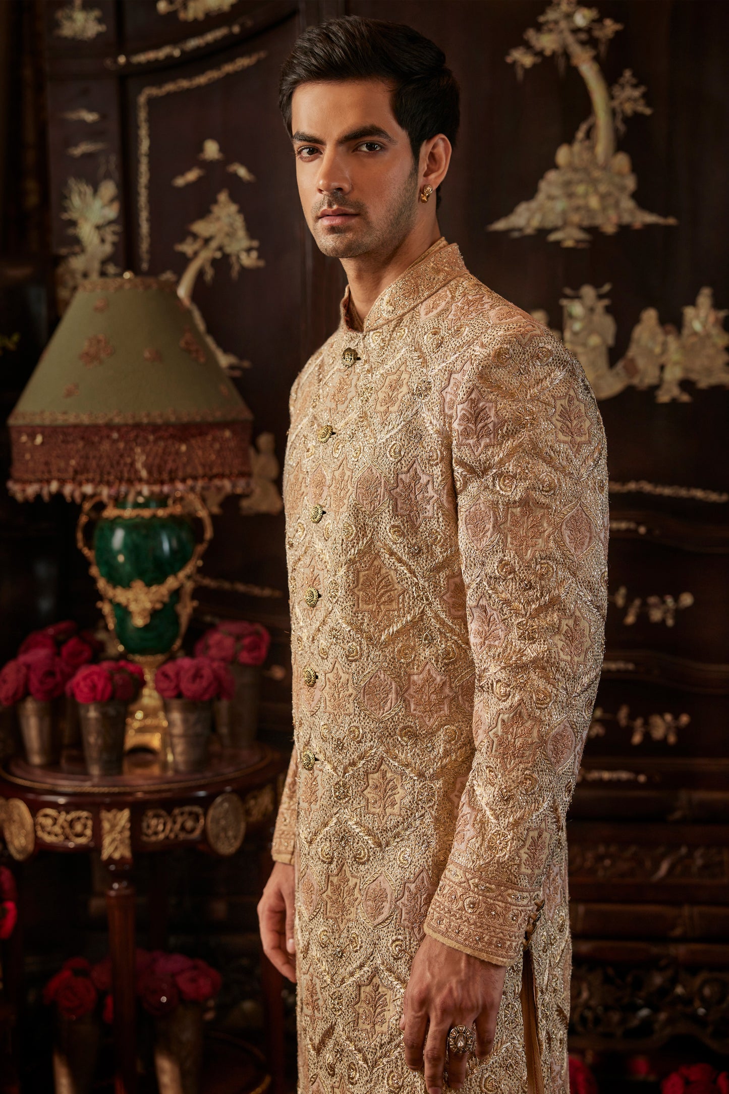 Ivory Prachin-Kari Sherwani