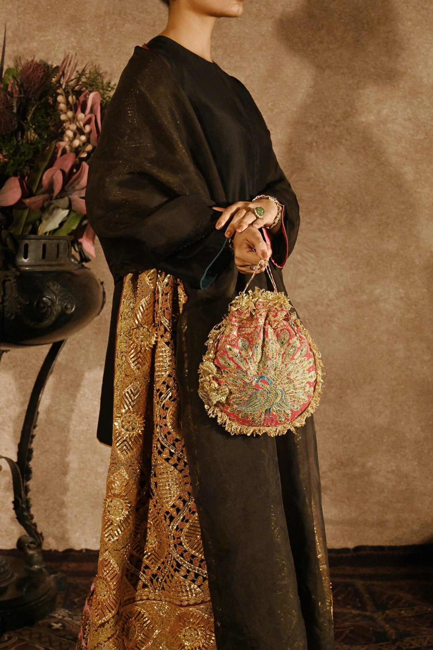 Gulnar Morzaar Potli