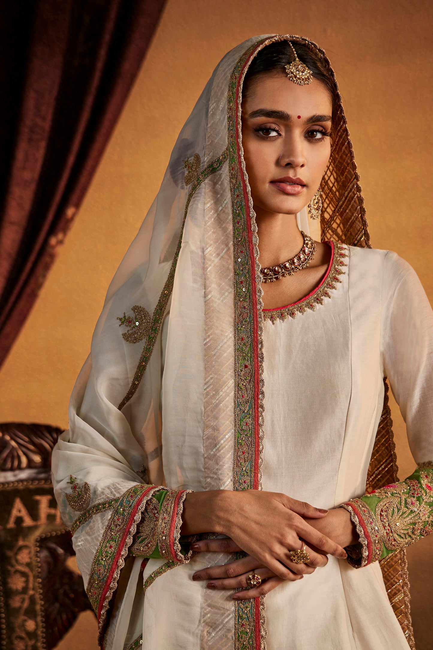 Ivory-Green Kalidar Set