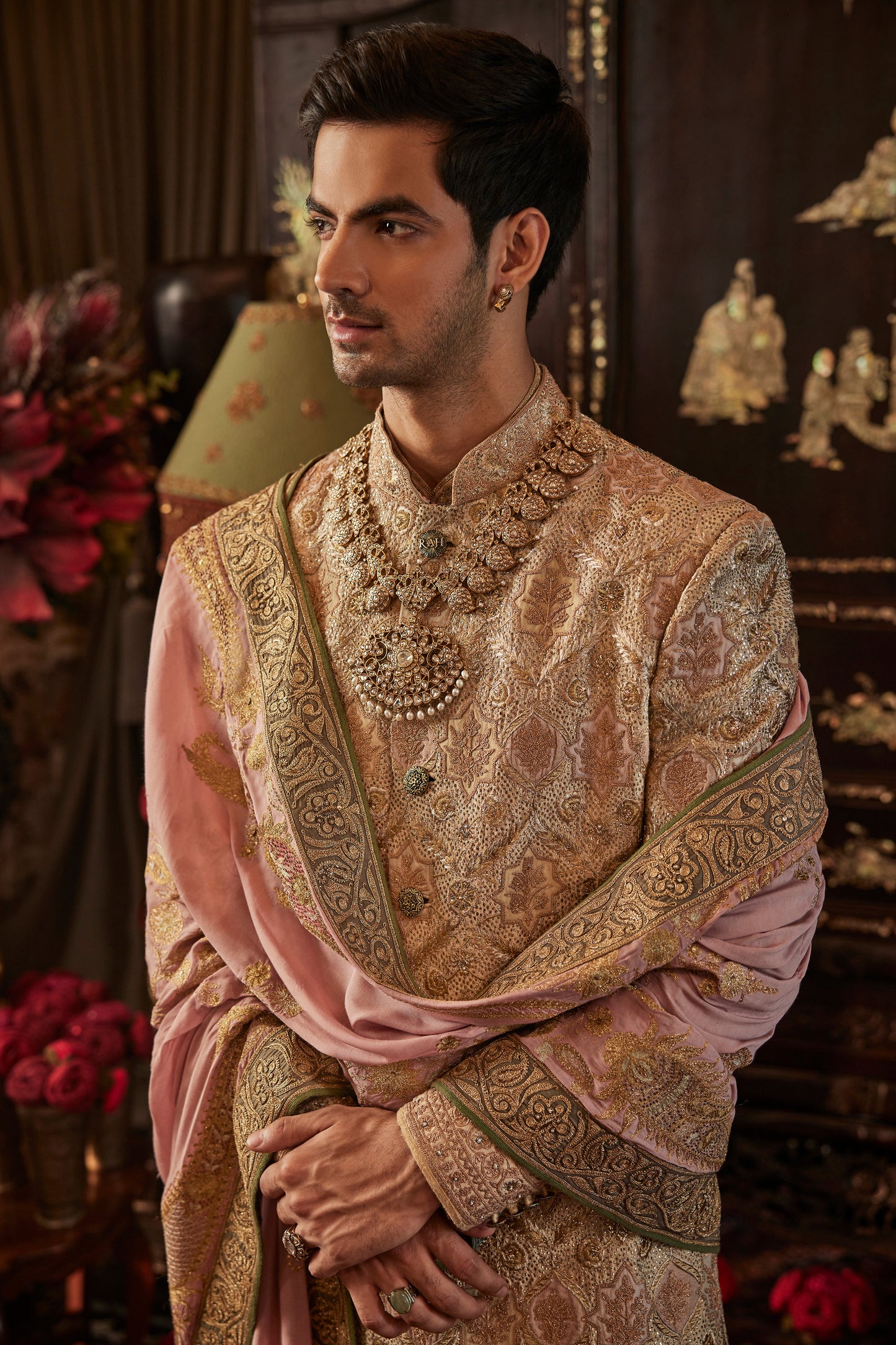 Ivory Prachin-Kari Sherwani