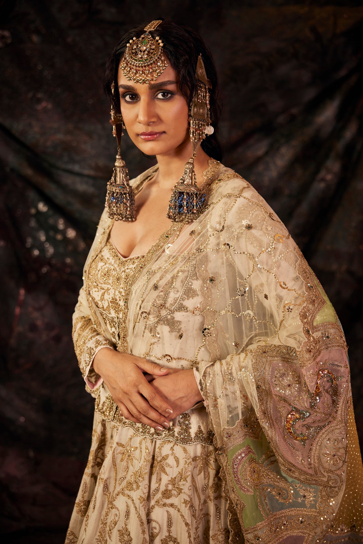 Ivory & Gold Mulmul Kalidar
