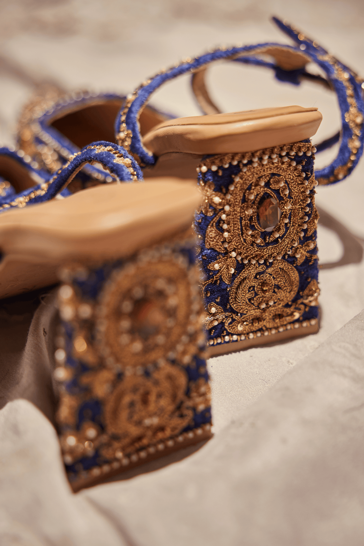 Zar-E-Asrar Heels