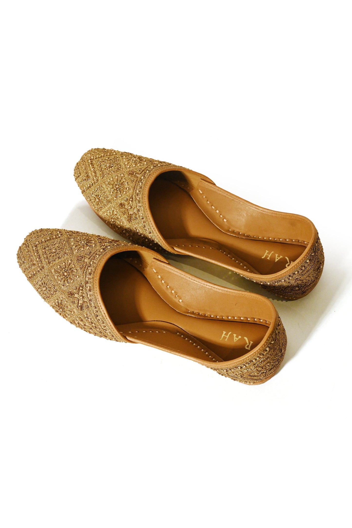 Zameen-E-Zar Jutti