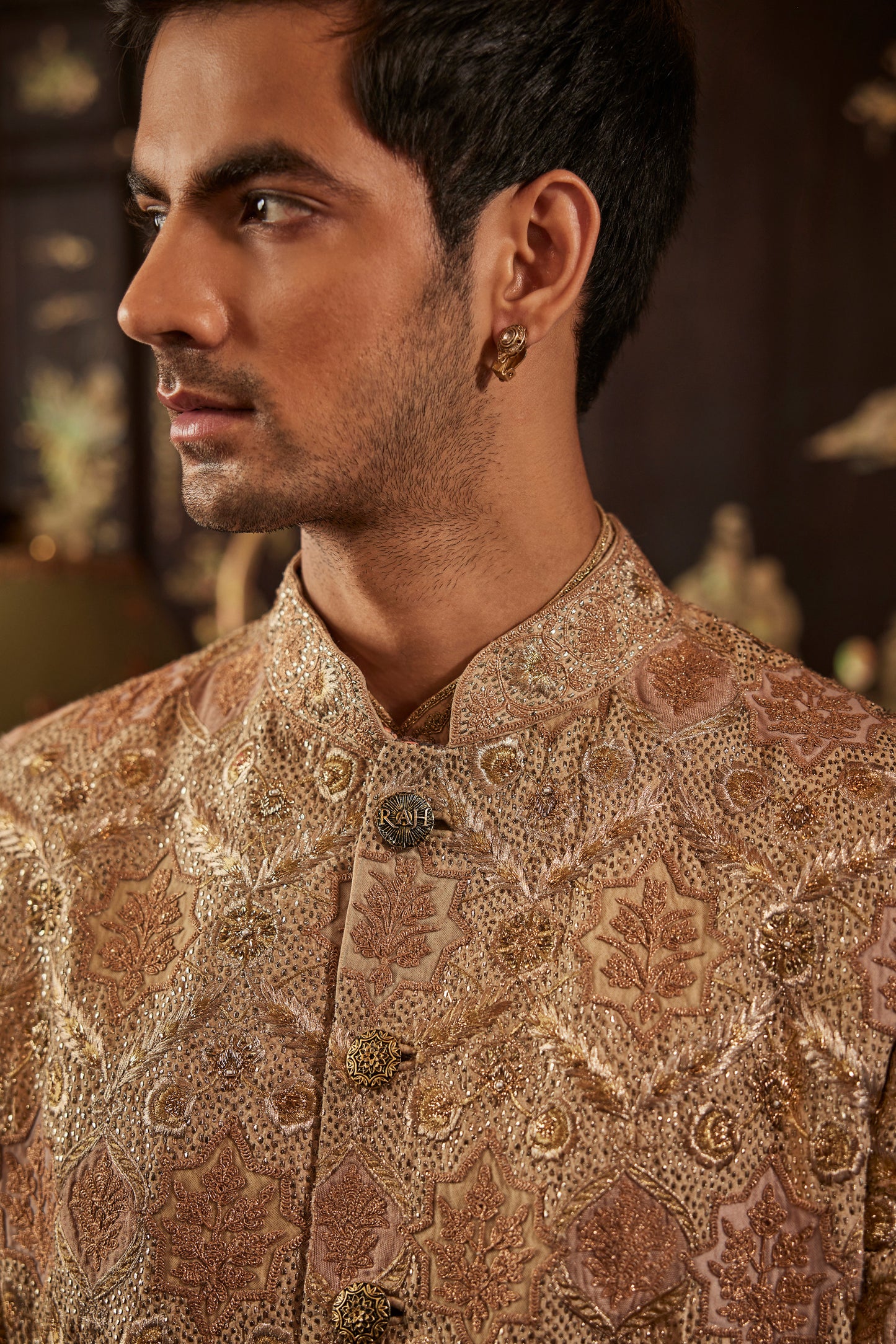 Ivory Prachin-Kari Sherwani