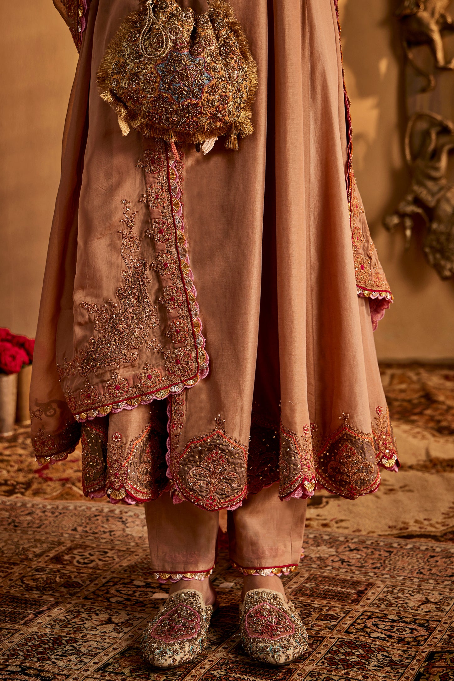 Chestnut Brown Kalidar Set