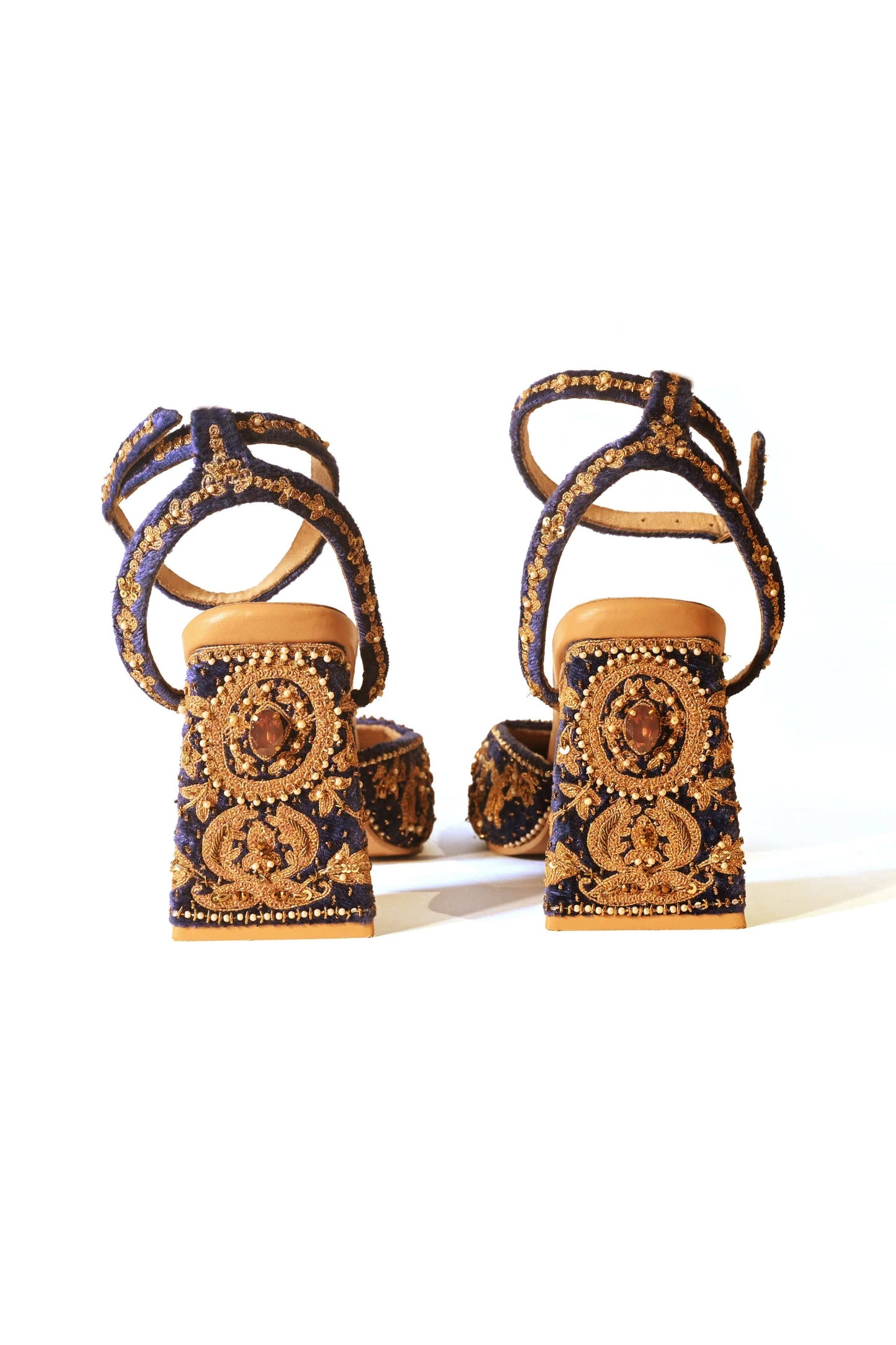 Zar-E-Asrar Heels