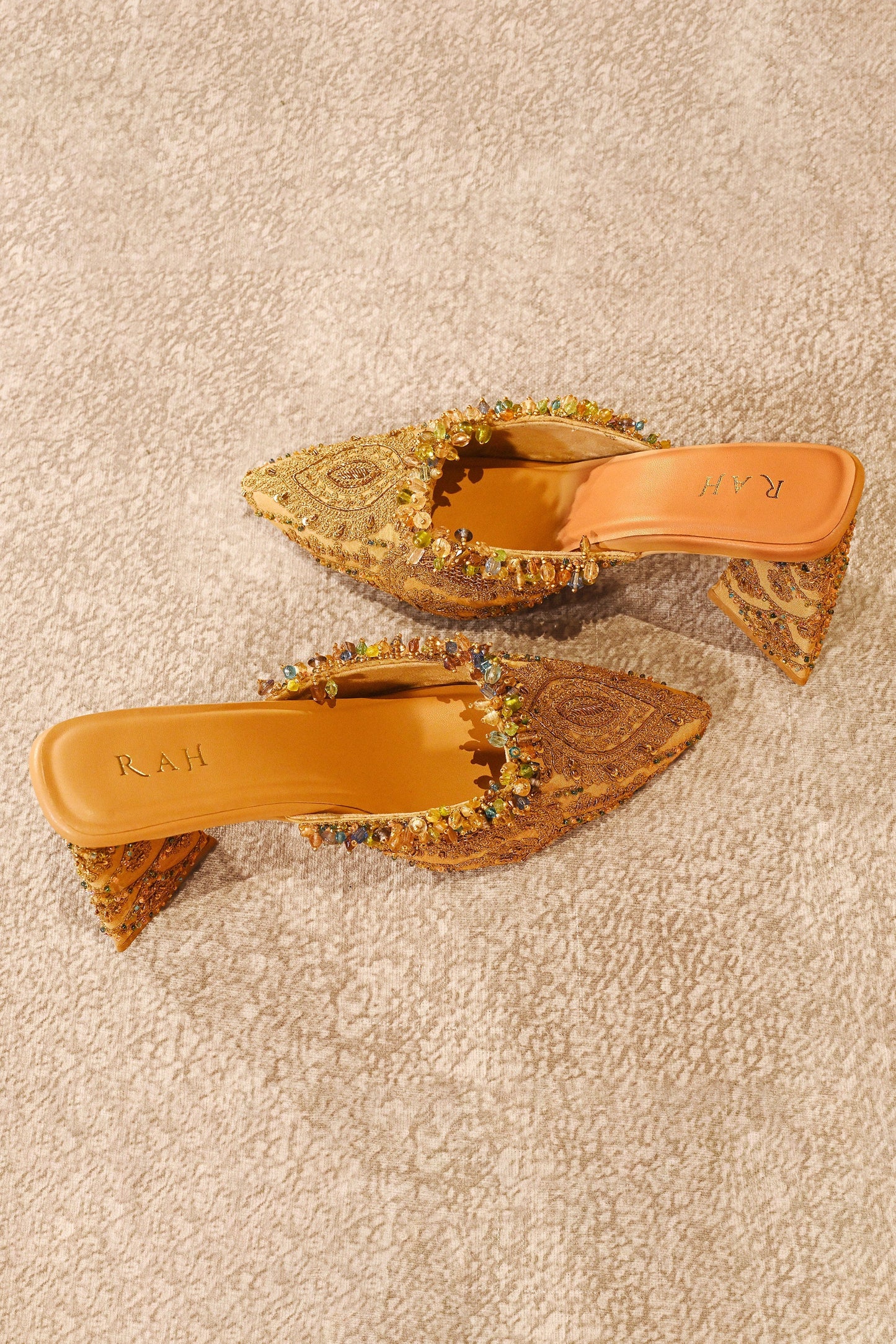 Nazaakat Heels