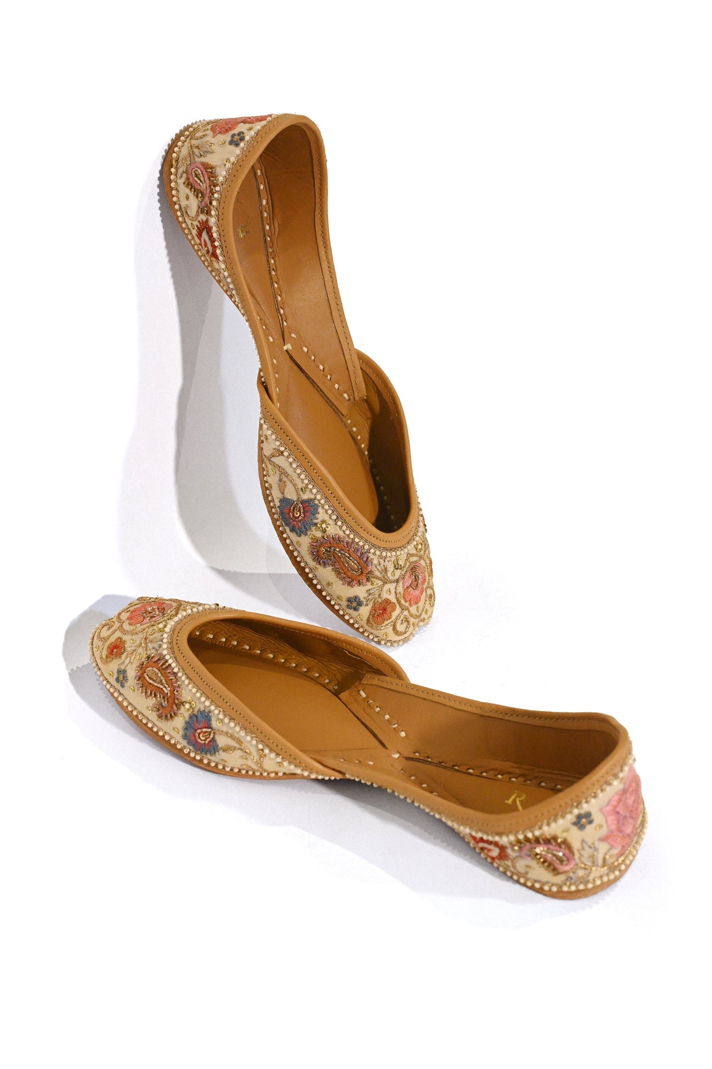 Naqsh-E-Khaas Jutti