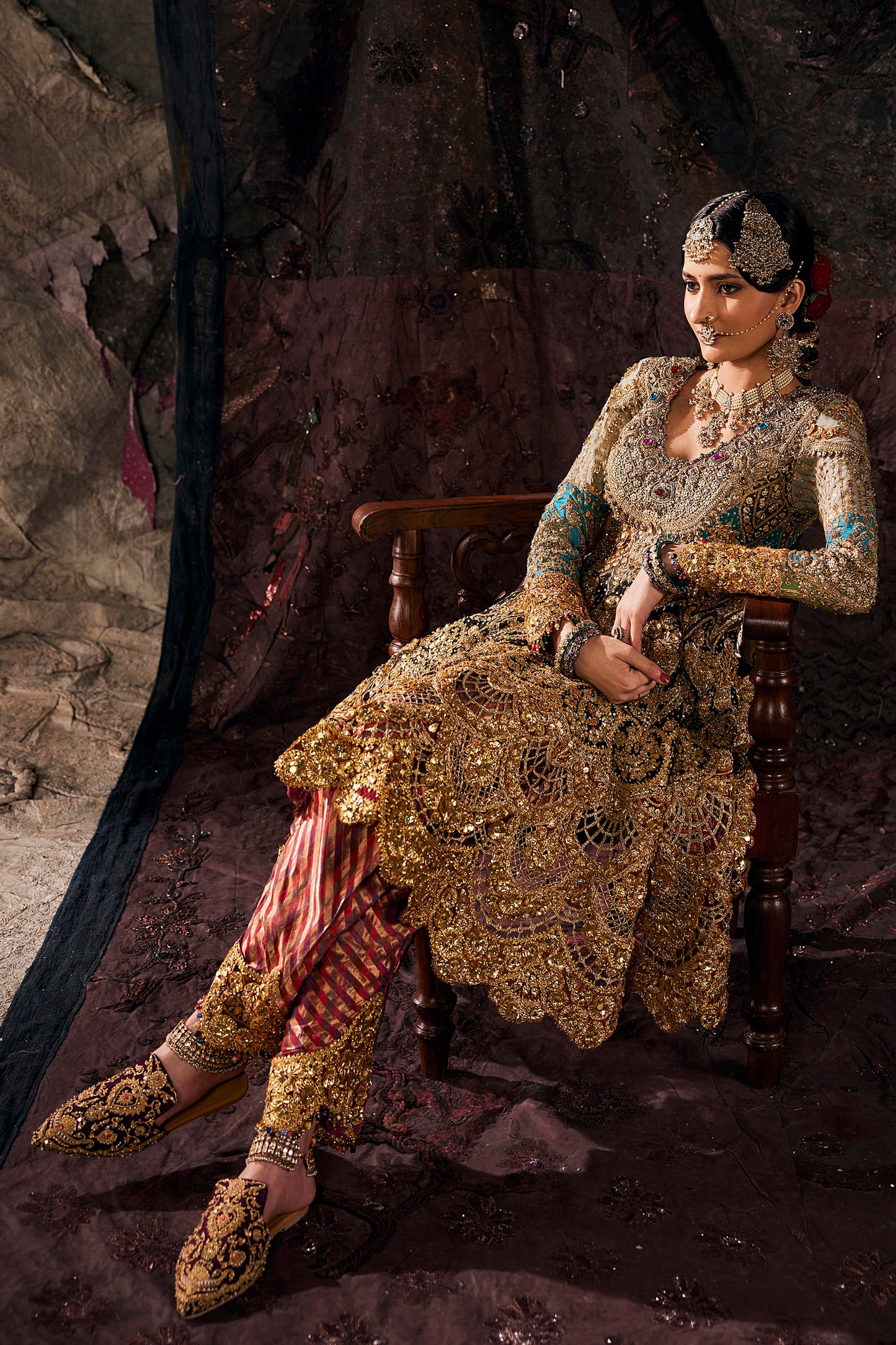Turquoise Hued Tulle And Silk Kalidar Set